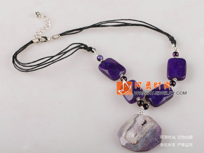 巴西瑪瑙項(xiàng)鏈 一抹絢爛的異域風(fēng)情，盡在阿勇時(shí)尚飾品批發(fā)網(wǎng)